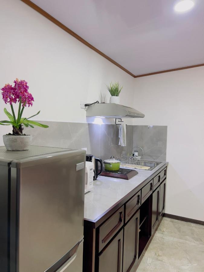 Magic Mountain Apartment *