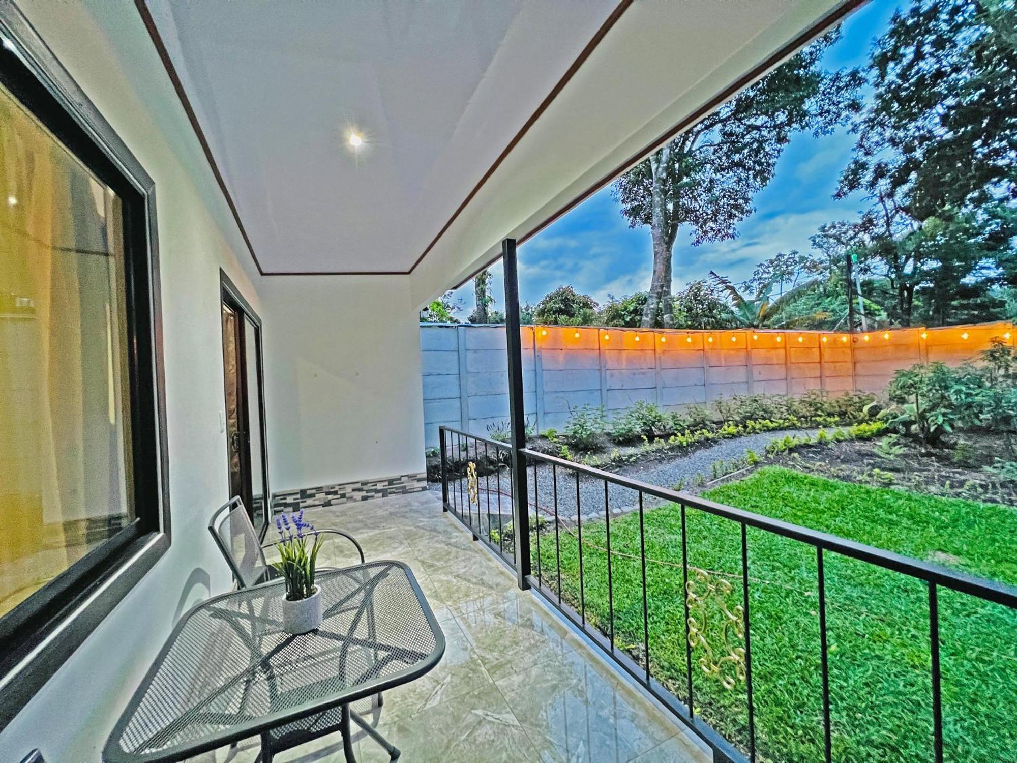Magic Mountain Apartment *